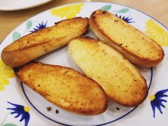 蒜香烤面包-萨莉亚意式餐厅(特力时尚汇店)