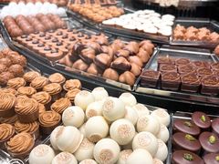 -Laderach 莱德拉(上海环贸iapm店)