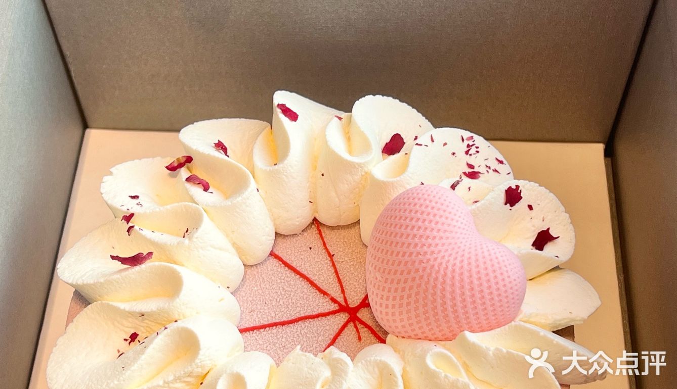 🎂粉色玫瑰蛋糕的浪漫💕 