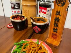 -矮子粉店1985·长沙米粉(湘春路店)