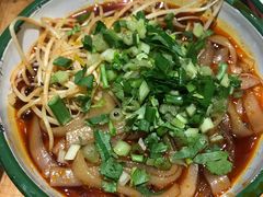 -拈签一笑黄牛肉辣卤串串