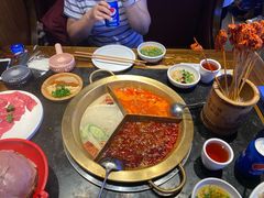 -周师兄大刀腰片火锅(洪崖洞旗舰店)