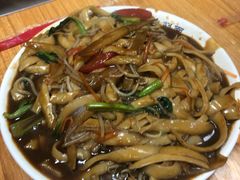 -鑫老字号山西刀削面(霞光街店)