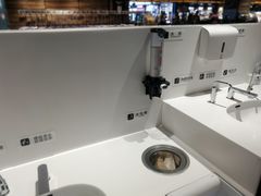 -胖东来生活广场(健康路店)