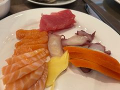 -飨食汇全日制餐厅·昆山皇冠假日酒店(九方店)