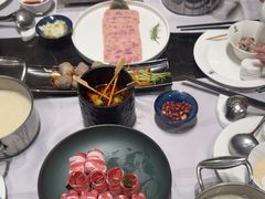 -红鼎豆捞·非遗鲍皇汤火锅(宝丰路店)