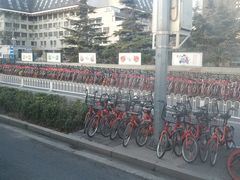 -北京大学东门(地铁站)