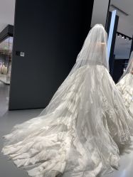 -Vera Wang婚纱礼服旗舰店