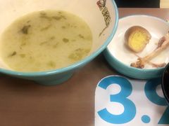 -灵芝妹子海鲜米线(香炉礁山姆店)