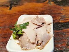 -亮亮面馆(经六路店)