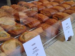 -VERIE BAKEHOUSE