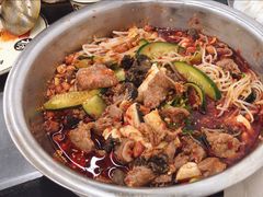 -周良天山牛杂城(天山路总店)