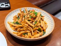 -8PINTS八品脱·日料·烧鸟·精酿小酒馆(莘庄店)
