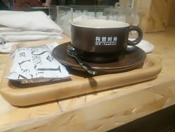 -构想时尚发型会所