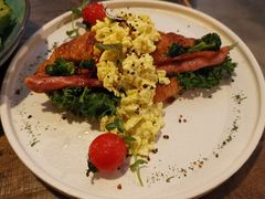 -HIGH FIVE哈福手工汉堡(桂林路店)