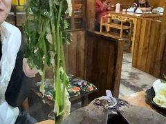 -果松木炭酸菜铜火锅·外婆参鸡汤