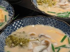 -荣家黄鱼面(前滩太古里店)
