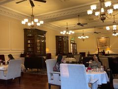 -Salon de Ville浦江汇(上海外滩华尔道夫酒店店)