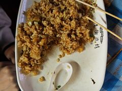 -老街烧烤大排档·地道湖北菜·龙虾馆(汉口火车站店)