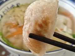 -长人馄饨铺(解放街店)