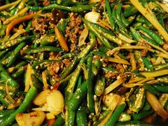 大盘肥肠鸡-易老头三样菜(南滨路总店)