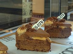 巧克力榛果蛋糕-fishtank鱼缸咖啡(三山街店)