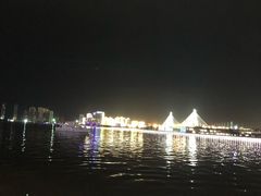 -万绿园