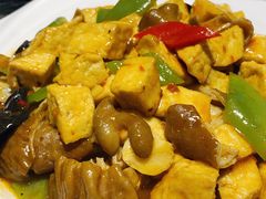肥肠烧豆腐-榆味拼三鲜(怀德路店)