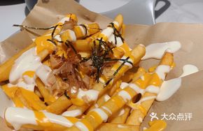 Woodfish Seaweed Cheese Fries