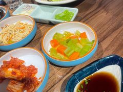 -明洞阿姨·韩式酱蟹烤肉·创意料理(三元桥店)