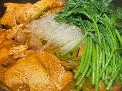 -山河屯铁锅炖·非遗东北菜(南山店)