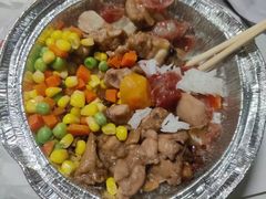 香菇滑鸡煲仔饭-煲仔皇腊味煲仔饭(经四万达店)