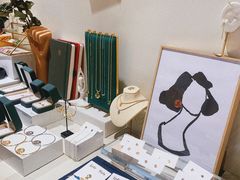 -LADY FAFA(巨鹿路陕西南路路口店)