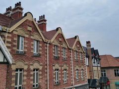 -钟书阁(松江泰晤士小镇店)