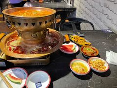 -巴四老城区炭火蛙锅(张江店)