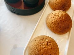 酥皮山楂叉烧包-粤域茶餐厅