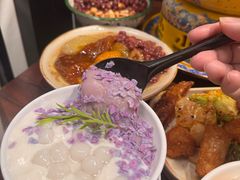 -八月美食小馆(银泰城总店)