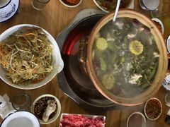 石橄榄炖鸡-洪大厨鸡煲(福田店)