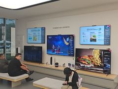 -华为授权体验店(中山公园来福士)