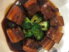 红烧稻香肉-世博源公馆·本帮融合菜·主题包厢·江景餐厅