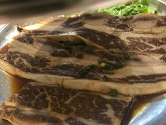 招牌LA牛排-青瓦炭韩潮烤肉(花园道店)