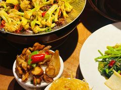 -雀舞云南菜(天津天河城购物中心店)