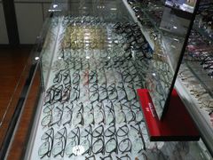 -华彬眼镜专业渐进配镜(潘家园店)