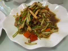 -喜羊羊土菜馆(世纪广场店)