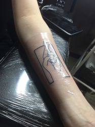 -SNOW TATTOO STUDIO