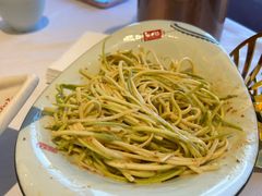 捞汁葫芦丝-峨嵋酒家(地安门店)