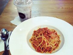 -Who乎coffee&bar