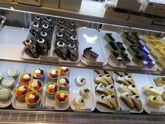 -樱花糕坊(凯德广场店)