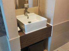 -香港华美达海景酒店