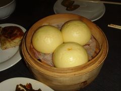 蛋黄流沙包-贰號小院潮汕砂锅粥(前海西街店)